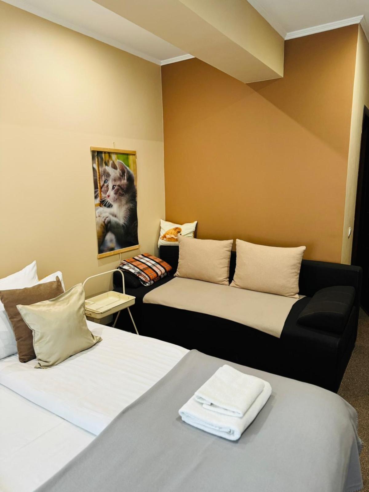 לבוב Apart Hotel Avinos מראה חיצוני תמונה
